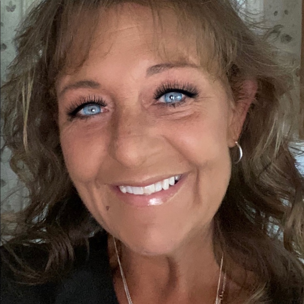 Meet your Posher, Michele